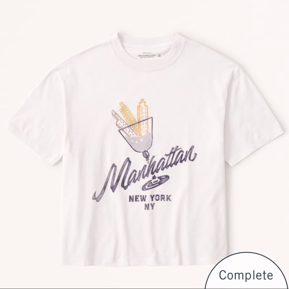 A&F • NWOT Manhattan Easy Graphic Tee